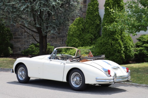 Unknown-Xk150-1961-White-Black-4