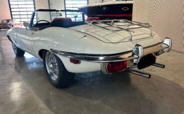 Unknown-Xke-1971-White-Red-Leather-1