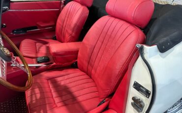 Unknown-Xke-1971-White-Red-Leather-11