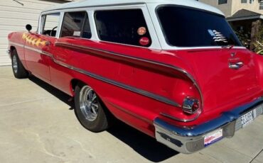 Unknown-Yeoman-1958-red-and-white-gray-5