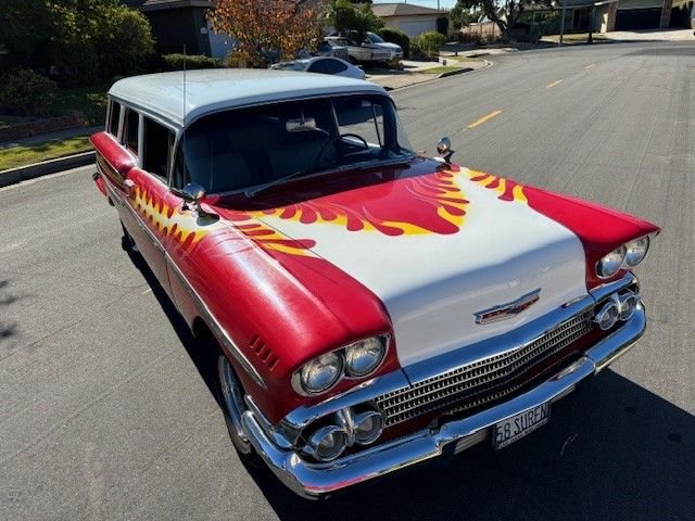 Unknown-Yeoman-1958-red-and-white-gray-7