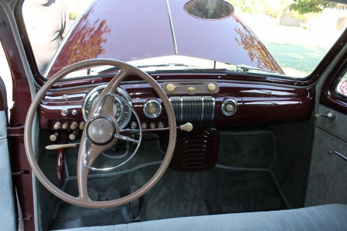 Unknown-Zephyr-1941-Burgundy-Gray-16