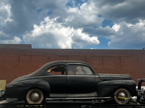 Unknown-Zephyr-1947-Black-Beige