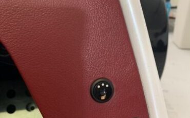 Vanderhall-Other-1980-White-Cranberry-Leather-11
