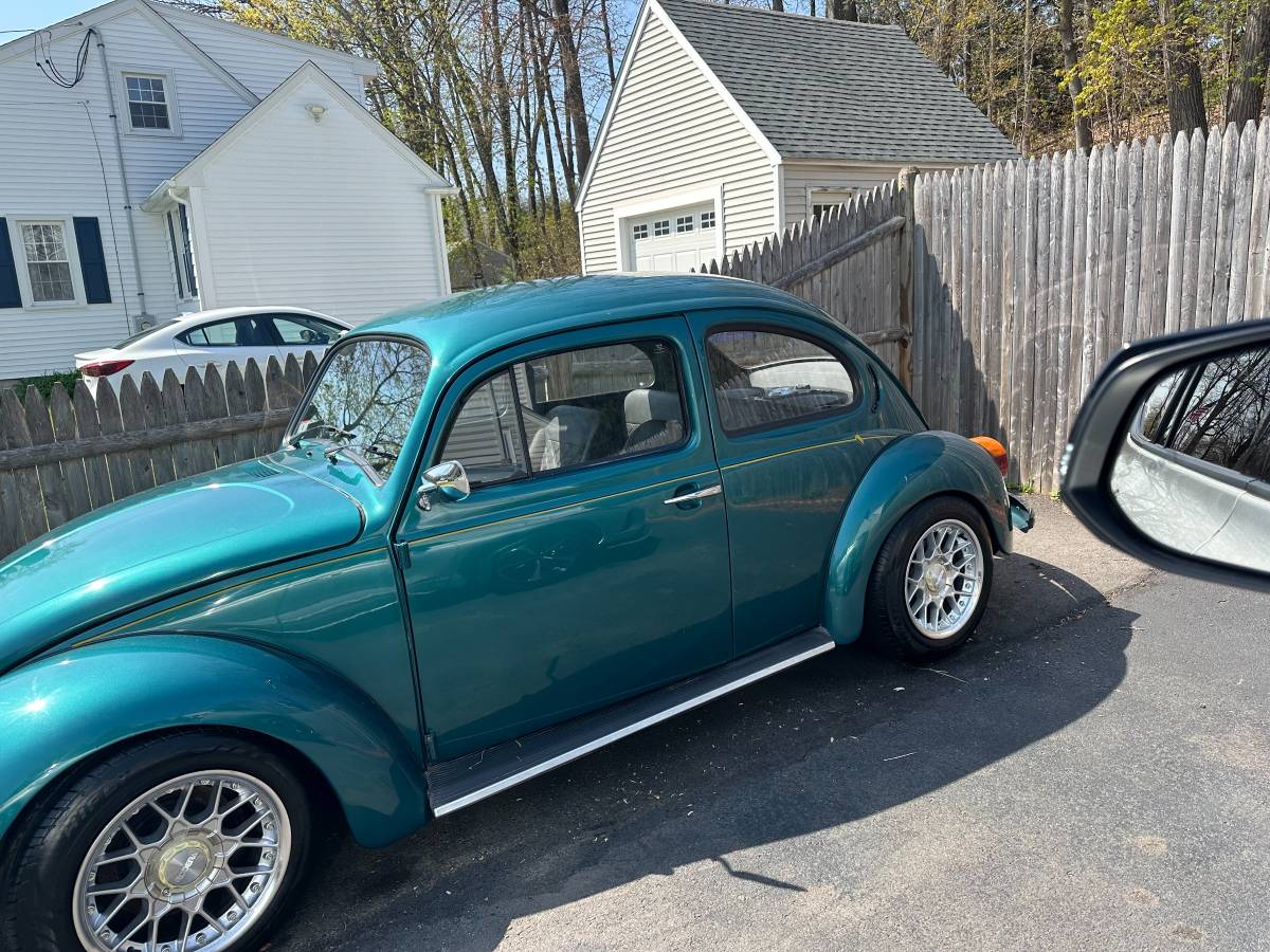 Volkswagen-1994-green-2