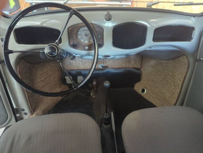 Volkswagen-Beetle-1952-Pearl-Gray-Gray-15