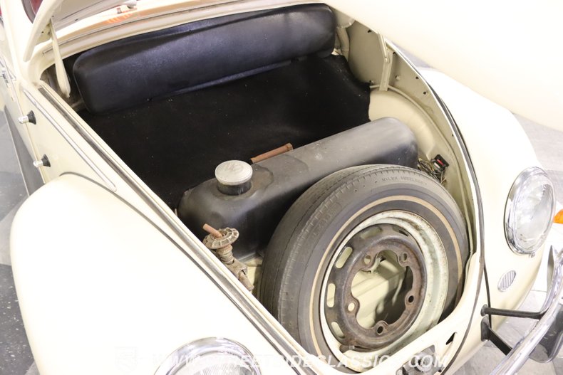 Volkswagen-Beetle-1957-Cream-Red-36