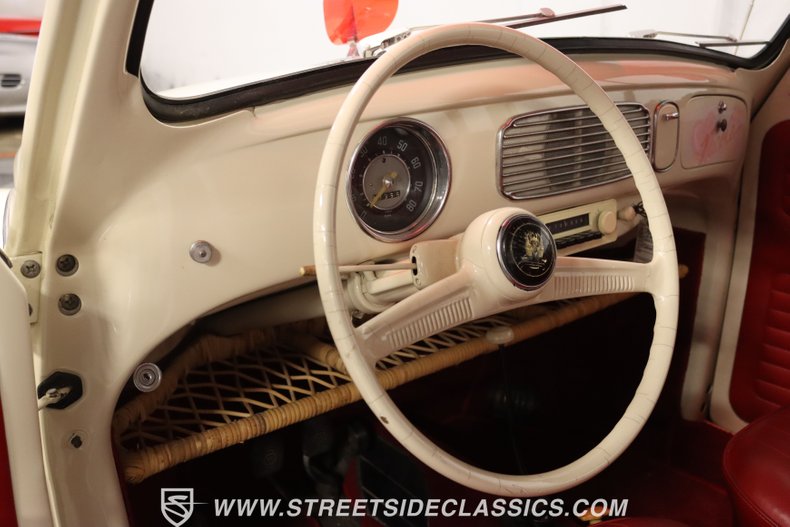 Volkswagen-Beetle-1957-Cream-Red-38