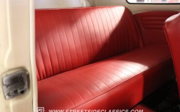 Volkswagen-Beetle-1957-Cream-Red-46