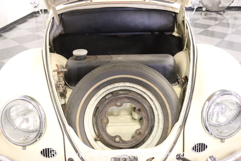 Volkswagen-Beetle-1957-Cream-Red-49