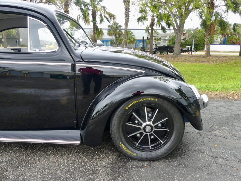 Volkswagen-Beetle-1959-Black-Blue-3