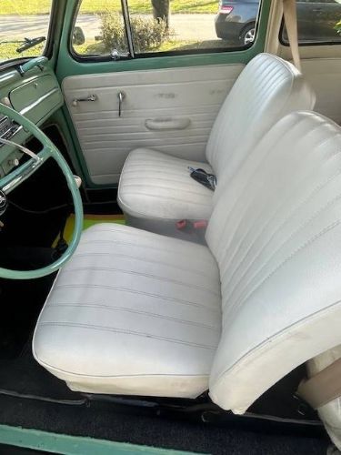 Volkswagen-Beetle-1961-Green-3