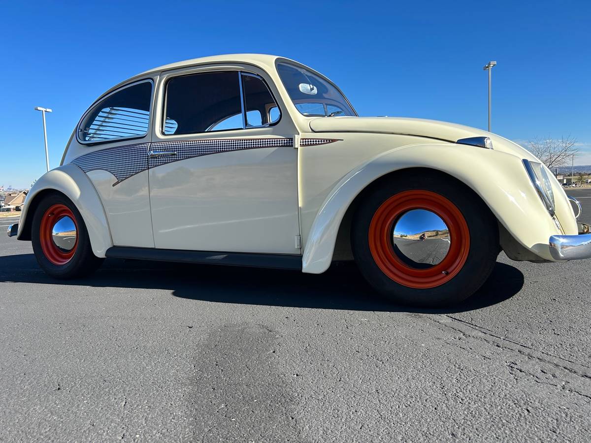 Volkswagen-Beetle-1965-custom-12