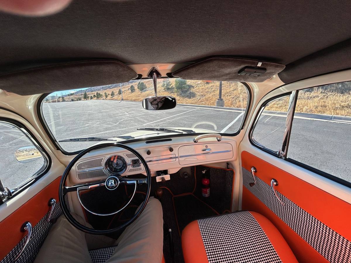 Volkswagen-Beetle-1965-custom-7