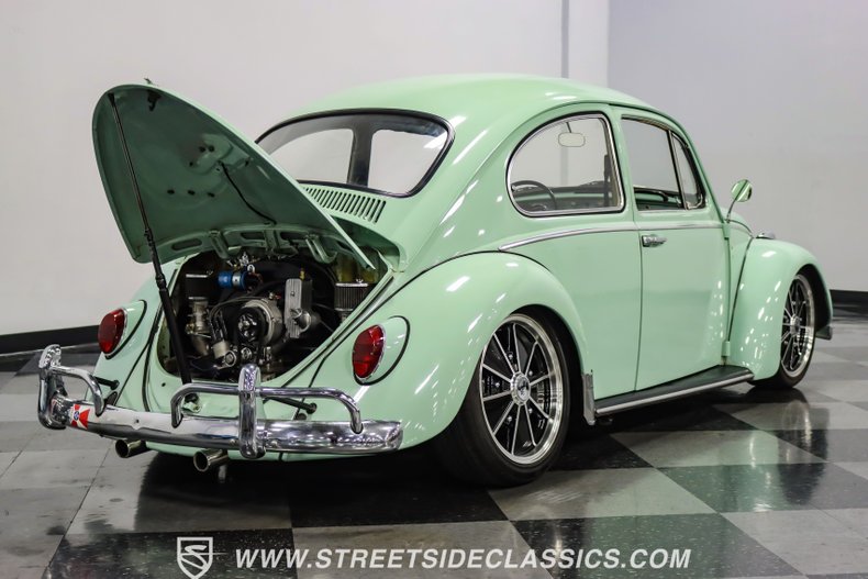 Volkswagen-Beetle-1966-Seafoam-Green-Black-4
