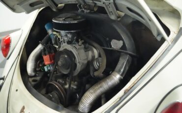 Volkswagen-Beetle-1966-White-Sand-Burgundy-35