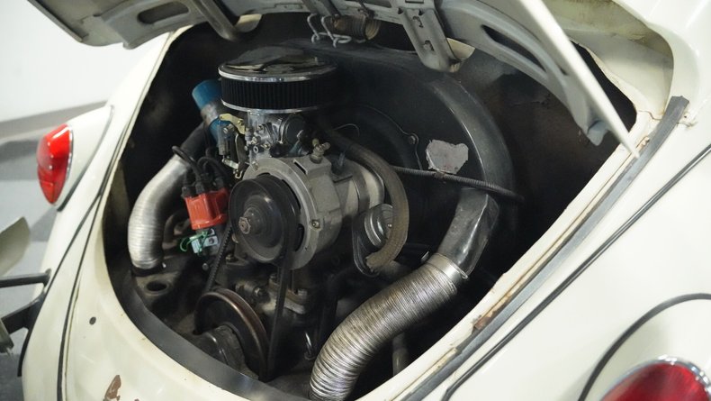 Volkswagen-Beetle-1966-White-Sand-Burgundy-35