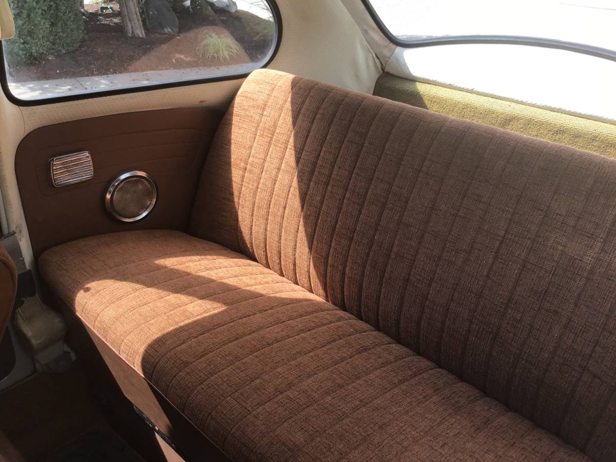 Volkswagen-Beetle-1967-brown-3