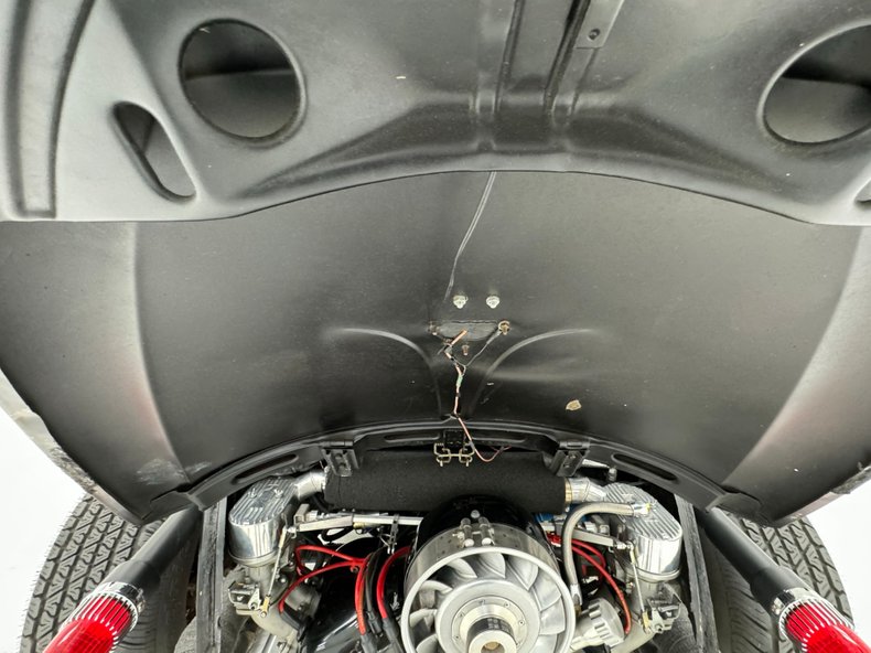 Volkswagen-Beetle-1968-Flat-Black-Black-10