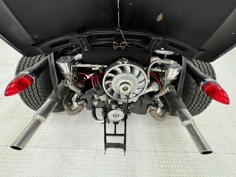 Volkswagen-Beetle-1968-Flat-Black-Black-12