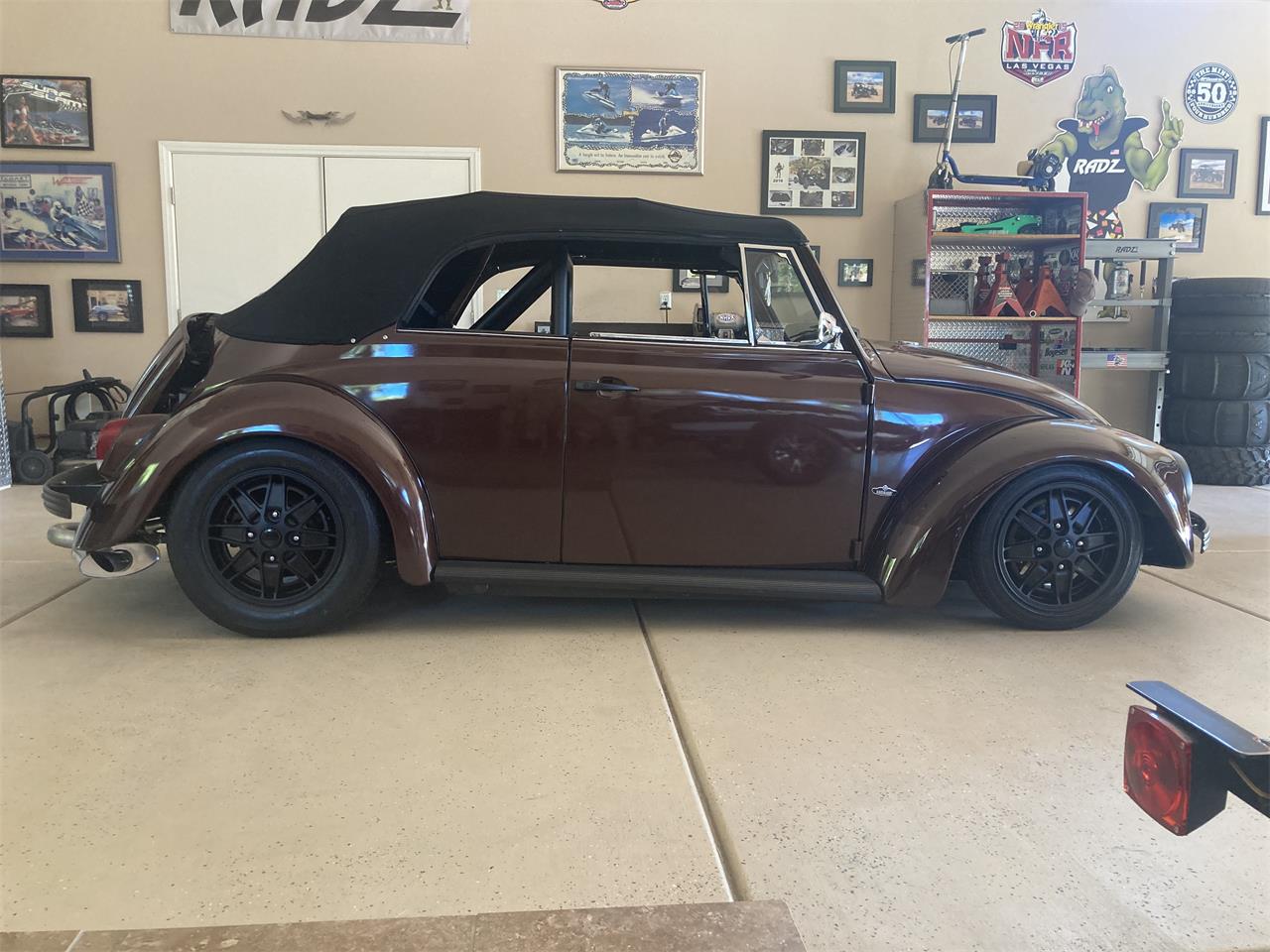 Volkswagen-Beetle-1970-ROOTBEER-BROWN-AVANTE-BLACK-41