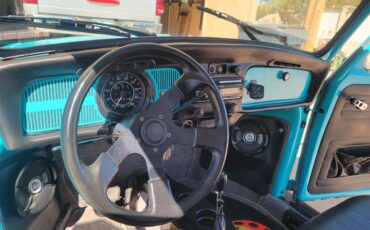 Volkswagen-Beetle-1973-Turquois-Black-14