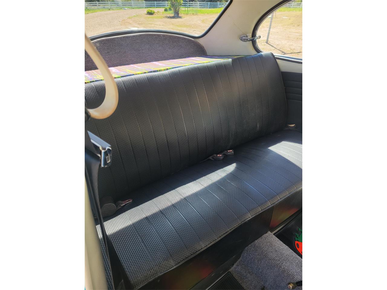 Volkswagen-Beetle-1973-Turquois-Black-16