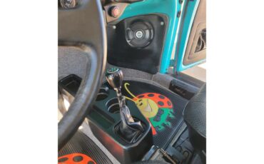 Volkswagen-Beetle-1973-Turquois-Black-2
