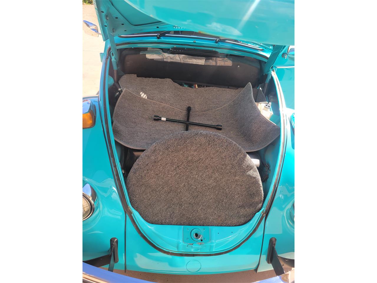Volkswagen-Beetle-1973-Turquois-Black-21