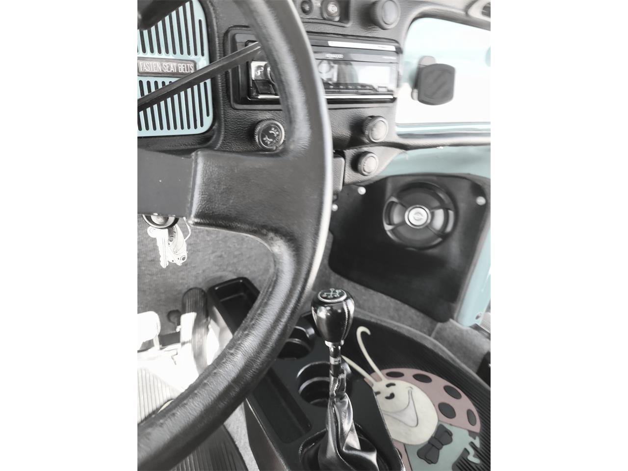 Volkswagen-Beetle-1973-Turquois-Black-23