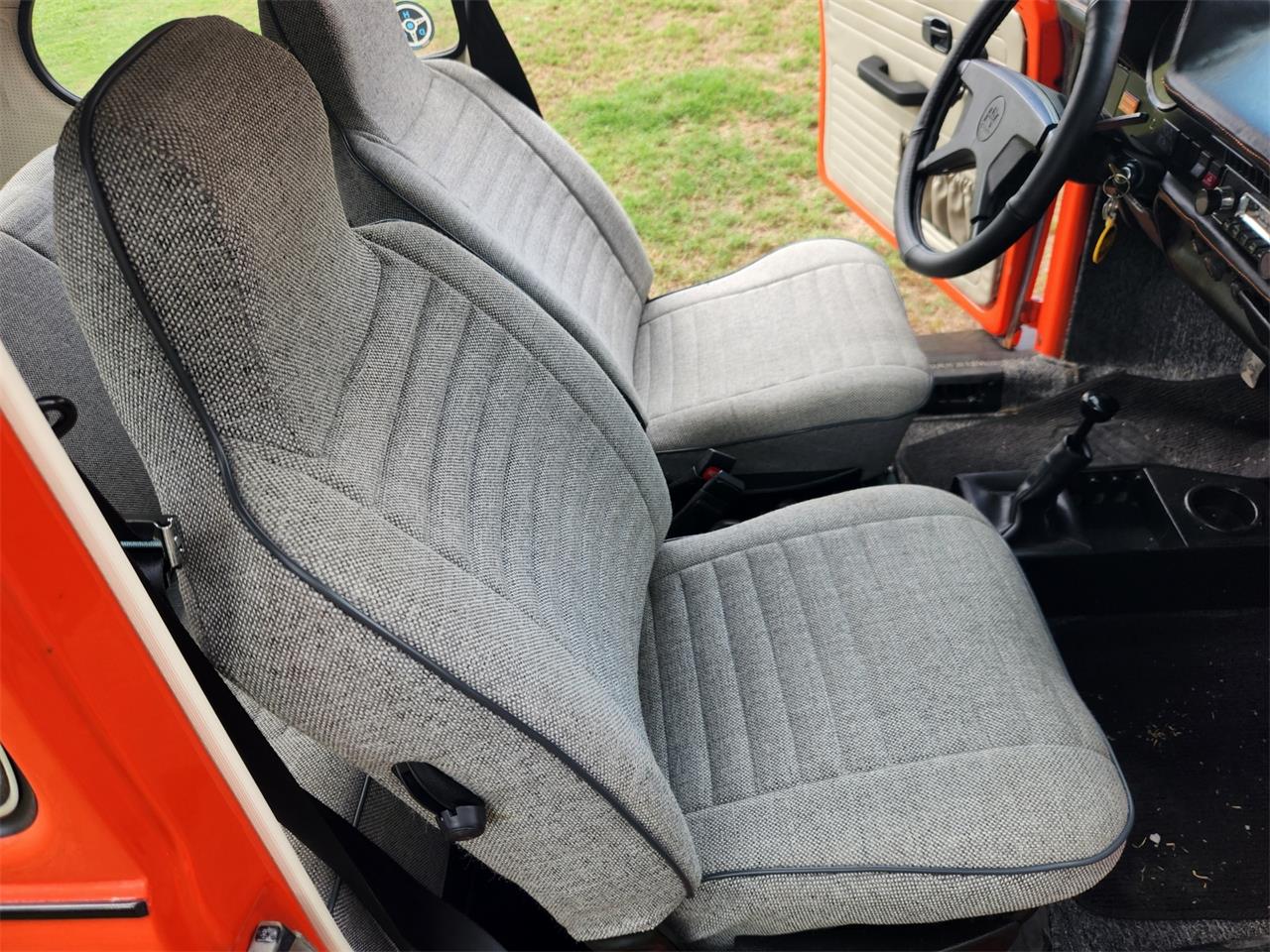Volkswagen-Beetle-1974-Competition-Orange-light-grayblack-25