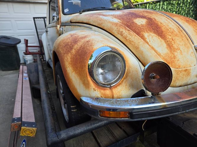 Volkswagen-Beetle-1975-13