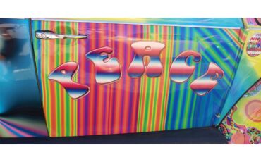 Volkswagen-Beetle-1975-Gartel-Art-Car-Wrap-White-3