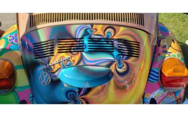 Volkswagen-Beetle-1975-Gartel-Art-Car-Wrap-White-8