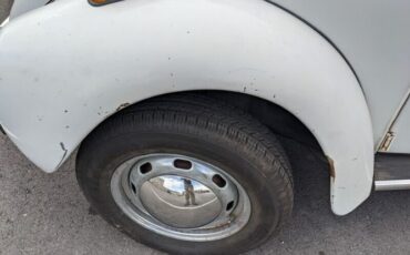 Volkswagen-Beetle-1975-White-Black-Vinyl-2
