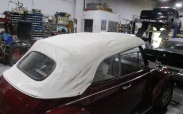Volkswagen-Beetle-1977-BurgundyWhite-Top-5