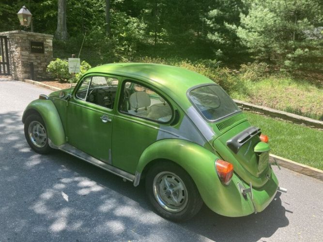 Volkswagen-Beetle-1977-Green-White-2