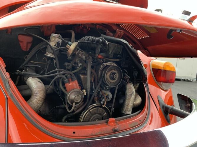 Volkswagen-Beetle-1977-Mars-Red-3