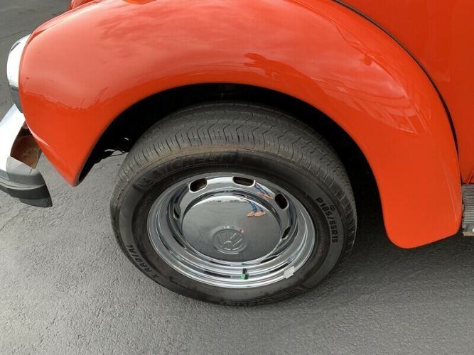 Volkswagen-Beetle-1977-Mars-Red-4