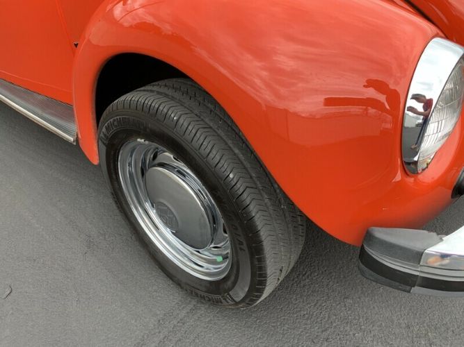 Volkswagen-Beetle-1977-Mars-Red-5