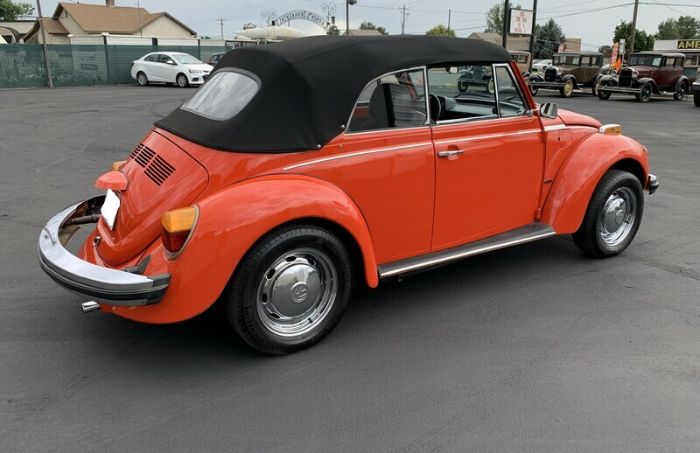 Volkswagen-Beetle-1977-Mars-Red-9