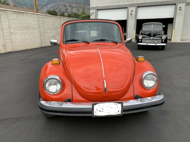 Volkswagen-Beetle-1977-Mars-Red