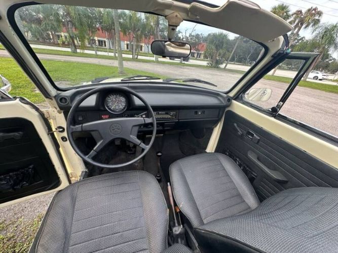 Volkswagen-Beetle-1977-White-Black-8