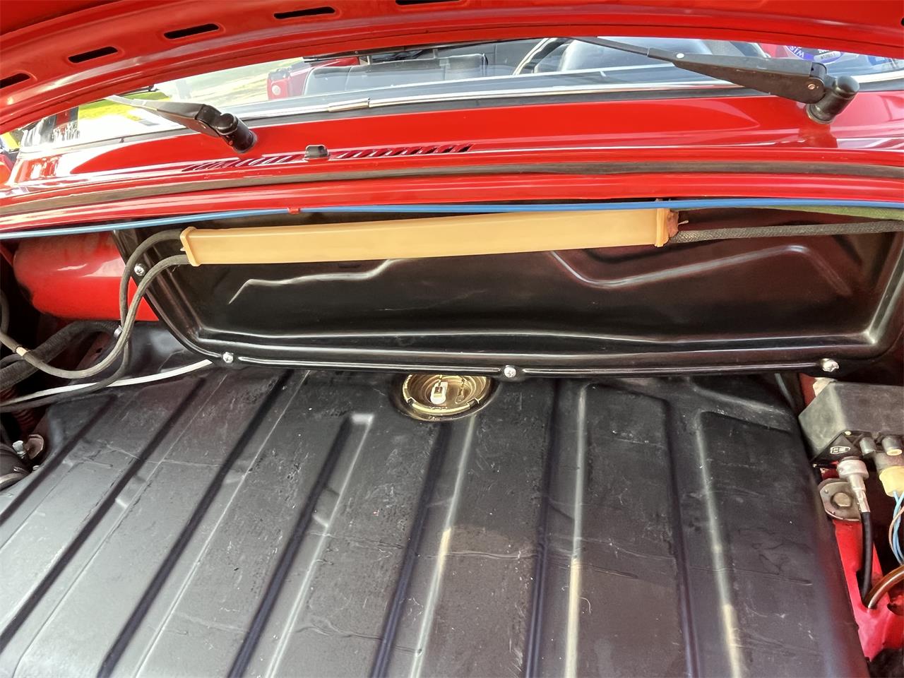 Volkswagen-Beetle-1978-Red-Black-4