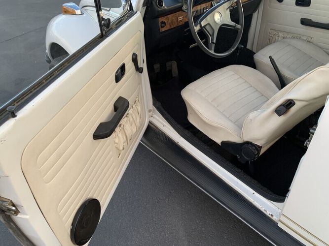 Volkswagen-Beetle-1978-White-White-10
