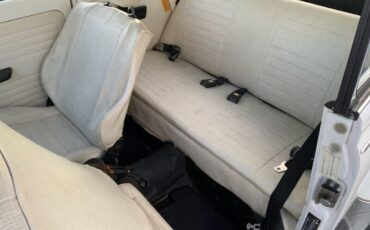 Volkswagen-Beetle-1978-White-White-2