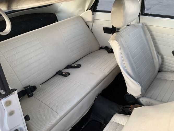 Volkswagen-Beetle-1978-White-White-4