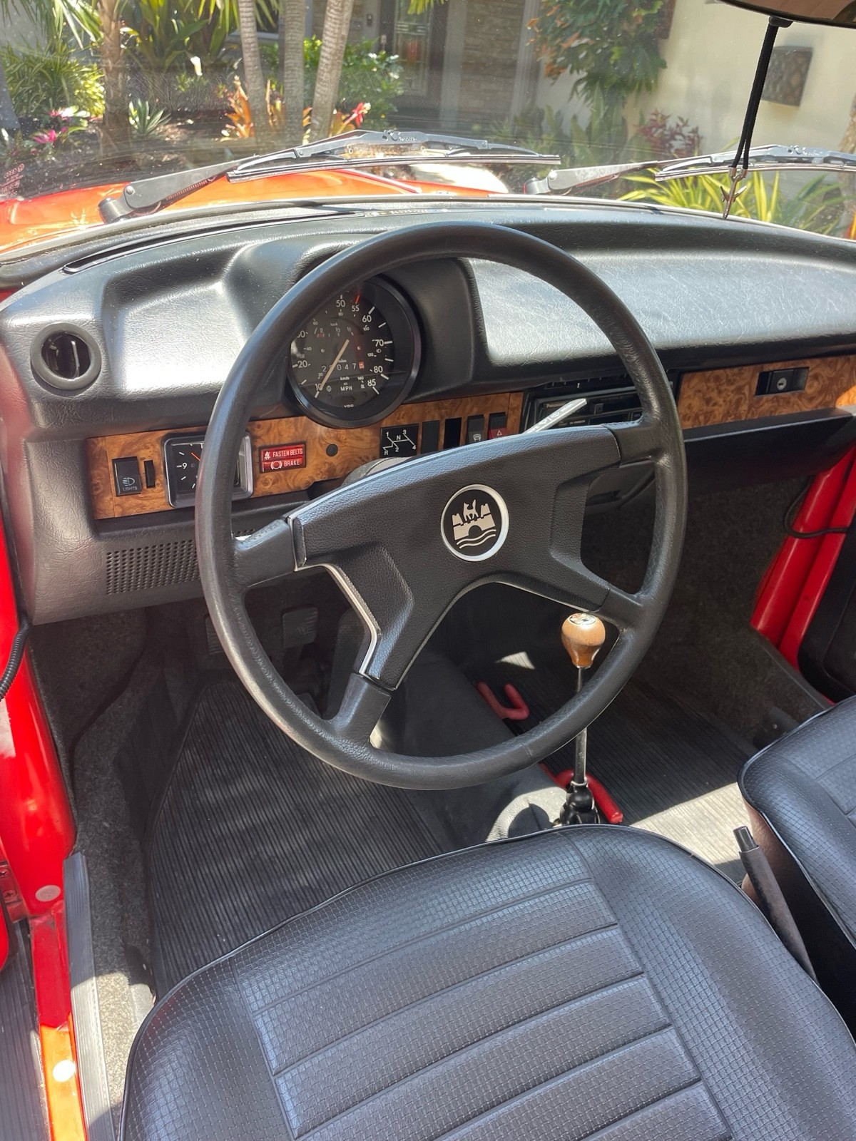 Volkswagen-Beetle-1979-8