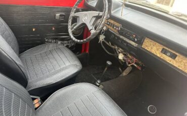 Volkswagen-Beetle-1979-Red-11