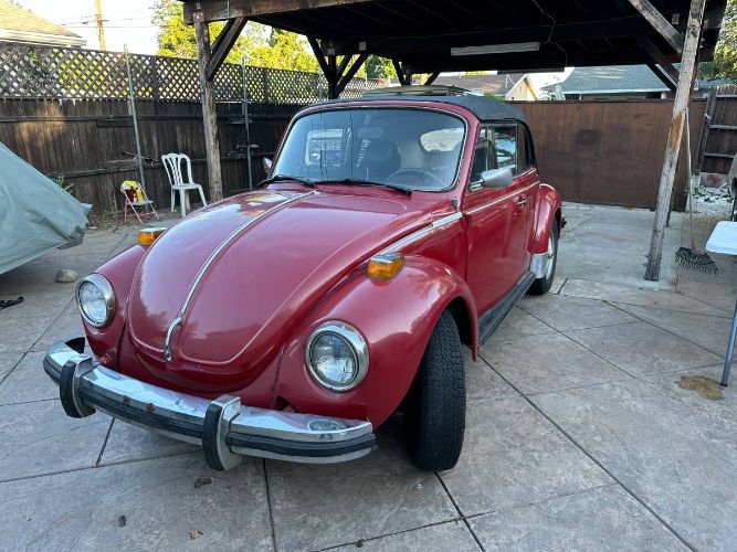 Volkswagen-Beetle-1979-Red-15